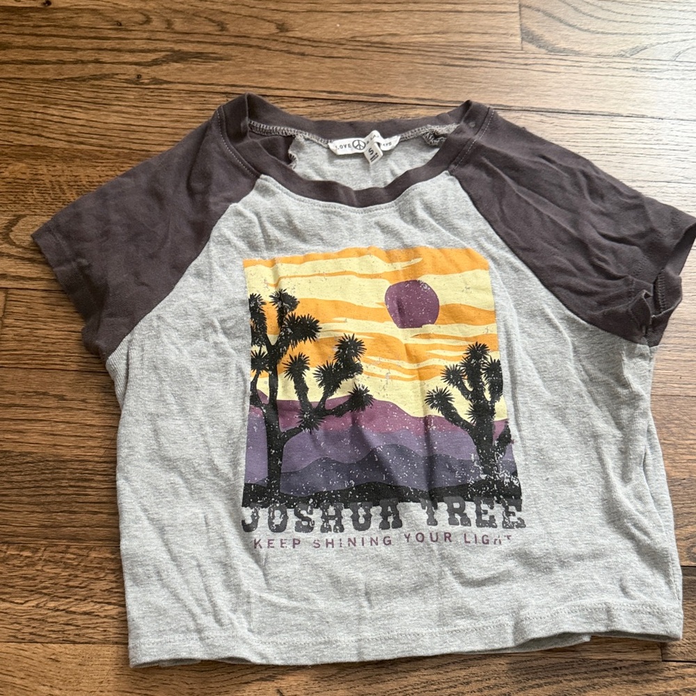 Cropped Graphic Tee